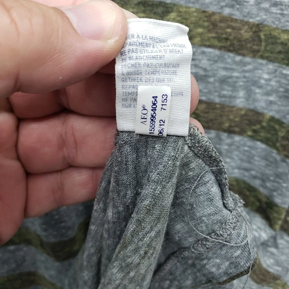 American Eagle Mens V-Neck Tee Gray Olive Green Heathered Stripe Normcore Grunge